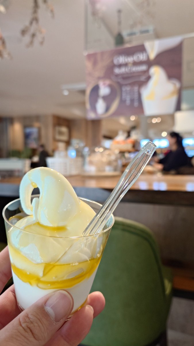 そして島の謎アート みかんやたら安いので不知火を箱で買って送って