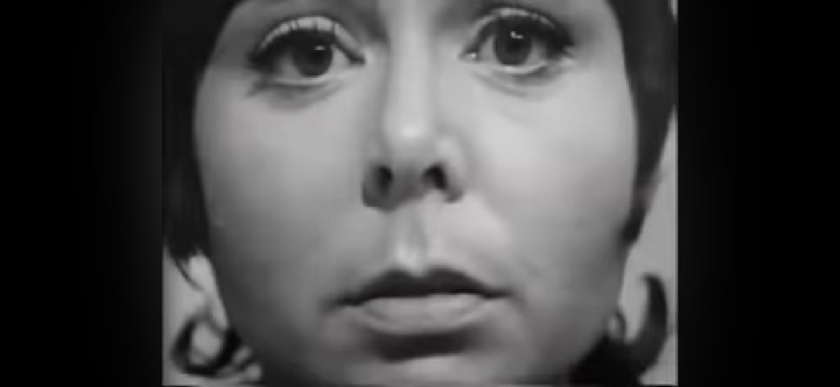 lesbian sex through the metaphor of a mirror and  makeup application,,,