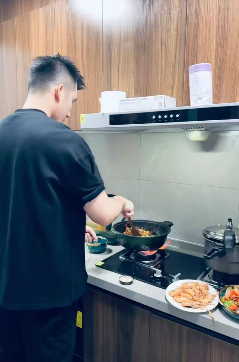 Alex1772676's tweet photo. 好久不见 想我了吗？ https://t.co/O1rcgYtmq8