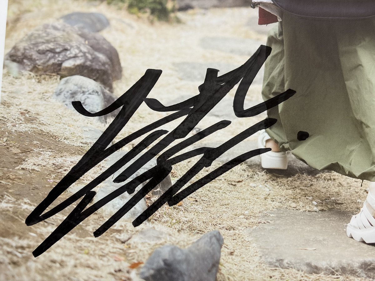 これがわいにとっての超かぐや姫や！※中の人写真集。限定版と直筆サイン