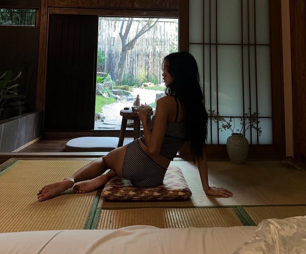 rnbt ออกชุดว่ายน้ำลายใหม่มาอีกแล้วค่า mono check ลายตารางหมากรุก กับอีกลาย ivory garden เป็นลายดอกไม้น่ารักมากๆ 🪷🍵➰