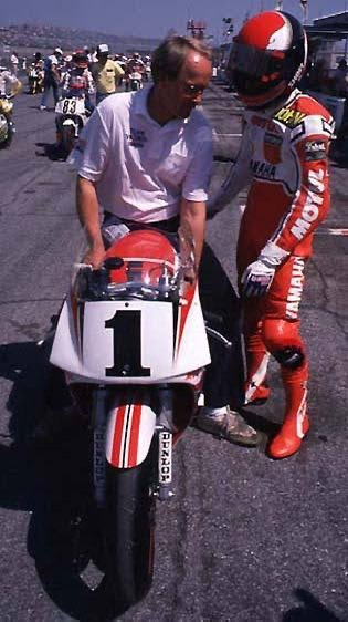 Studi Moto Pintura tweet media