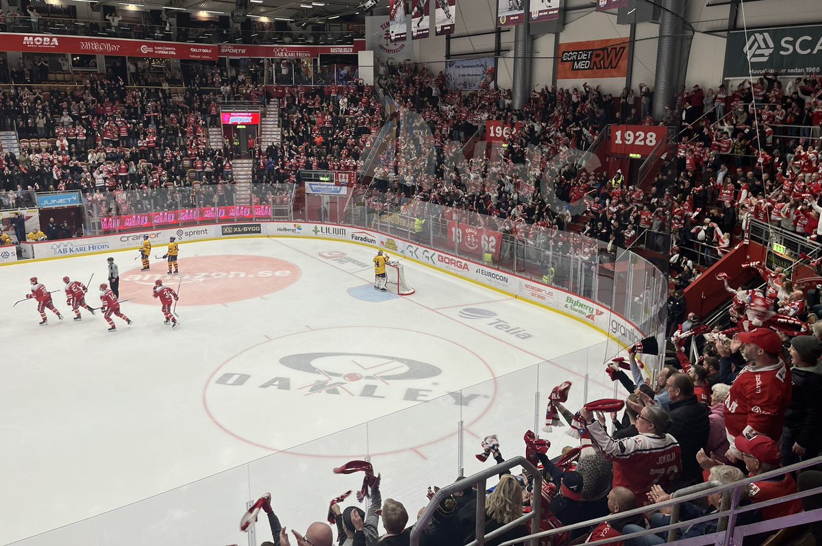 Västra stå tweet media
