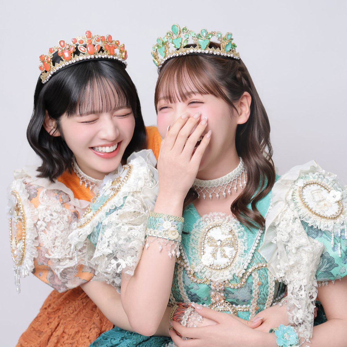 realsoundjp's tweet photo. ₊˚ ⊹︵‿FRUITS ZIPPER インタビュー‿︵⋆˚₊

🔗https://t.co/65TlJ1R5yA

鎮西寿々歌＆櫻井優衣が振り返る東京ドーム！
“邪道”から“王道”へ――見据える次のフェーズ

／
📸撮り下ろし写真はこちら（全12枚）
https://t.co/ChZqUlk9Bv
＼
@FRUITS_ZIPPER 
@suzuka_fz1124 
@yui_fz0221