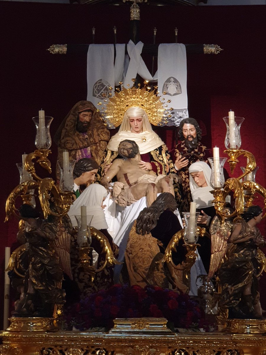 Hoy, primer día del Septenario Doloroso a María Santísima de la Piedad
<a href="/SgdaMortaja/">Hdad Sagrada Mortaja</a> 
#EsLaHoraDeLaPiedad
#PiedadSenoraPiedad