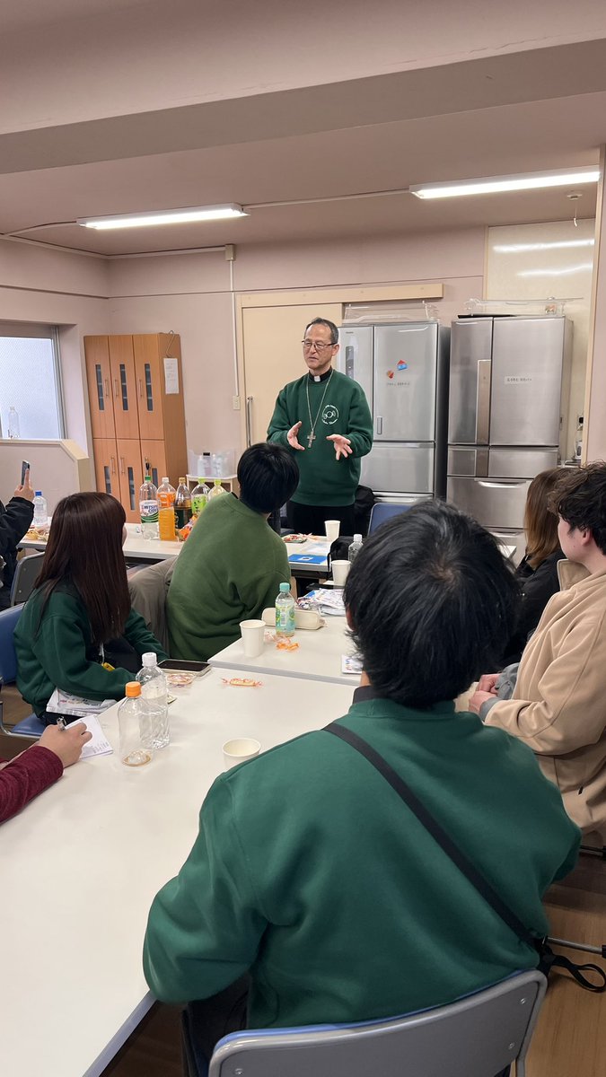 prcatholic's tweet photo. 【小教区リーダー養成プロジェクト】

最後に酒井司教様から
お話をいただき
派遣の祝福で会は終わりました

リーダーたちが派遣され
また小教区で頑張れるよう
みなさまお祈りください https://t.co/lCreU7k56r