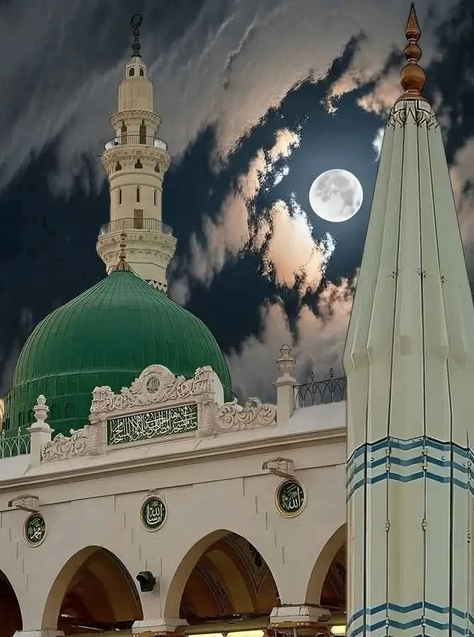 اسلام علیکم 

نیک گمان رکھنا بھی ایک سعادت ہے 
جو میرا رب کسی کسی کو عطا کرتا ہے 

Happy morning 🤍🏞️

صبح بخیر سب کو 🍁 

#اردو_زبان