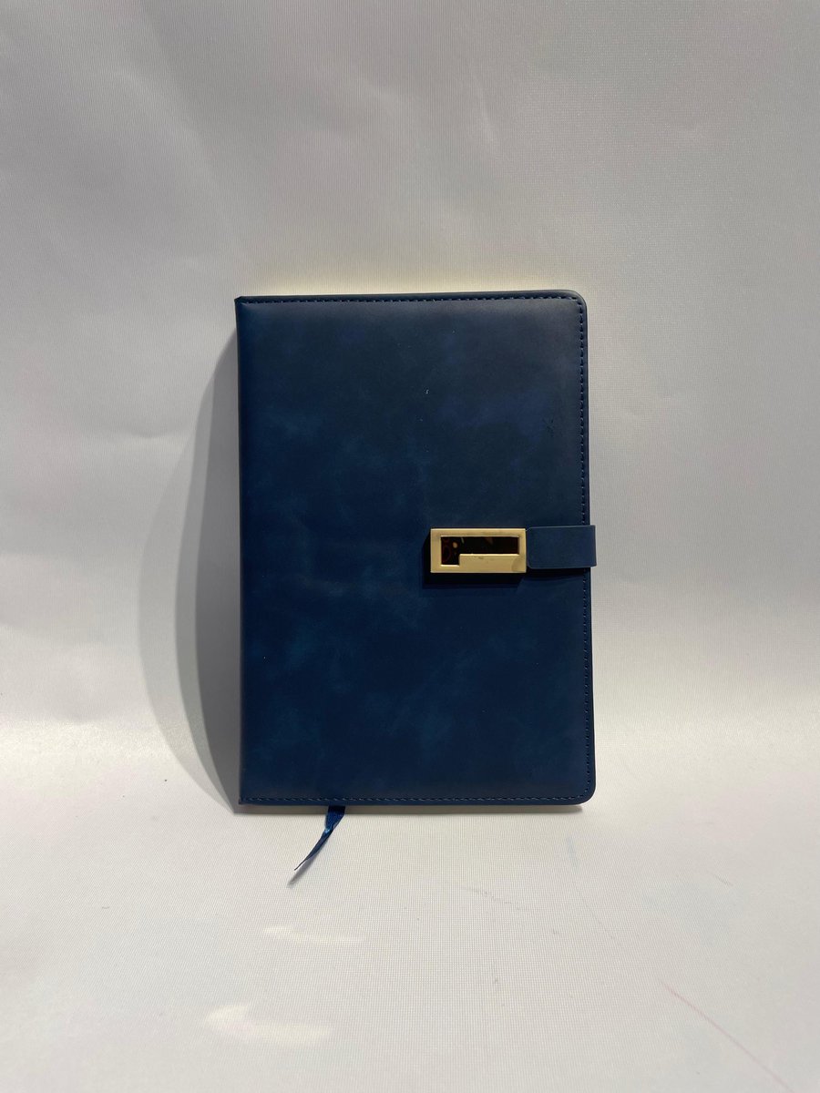 promo_gurus's tweet photo. This sleek journal is designed for thinkers, planners, and dreamers who value style as much as productivity.
Call or WhatsApp us on +25421999760 or visit us at Kirinyaga road off globe roundabout at Parsonic hotel.
#NotebookStyle #PlannerLife #ElegantDesign https://t.co/AS7vugpPSB