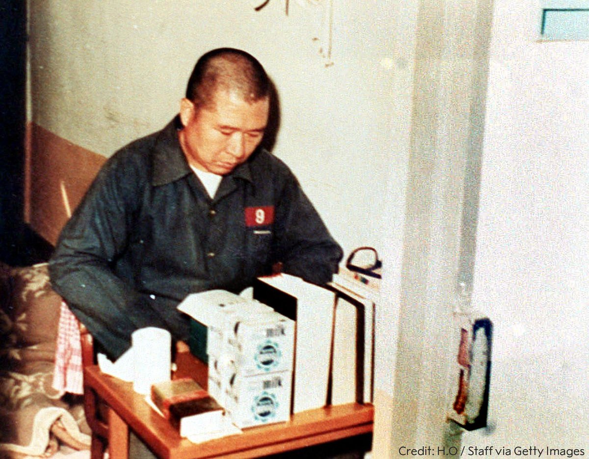 NobelPrize's tweet photo. “In 1980, I was sentenced to death by the military regime. For six months in prison, I awaited the execution day.” 

In his #NobelPrize lecture, Kim Dae-jung shared the story of how he bravely struggled against authoritarian regimes in South Korea:  https://t.co/bfYT4Q4NYL https://t.co/qAtsg3Y7Un