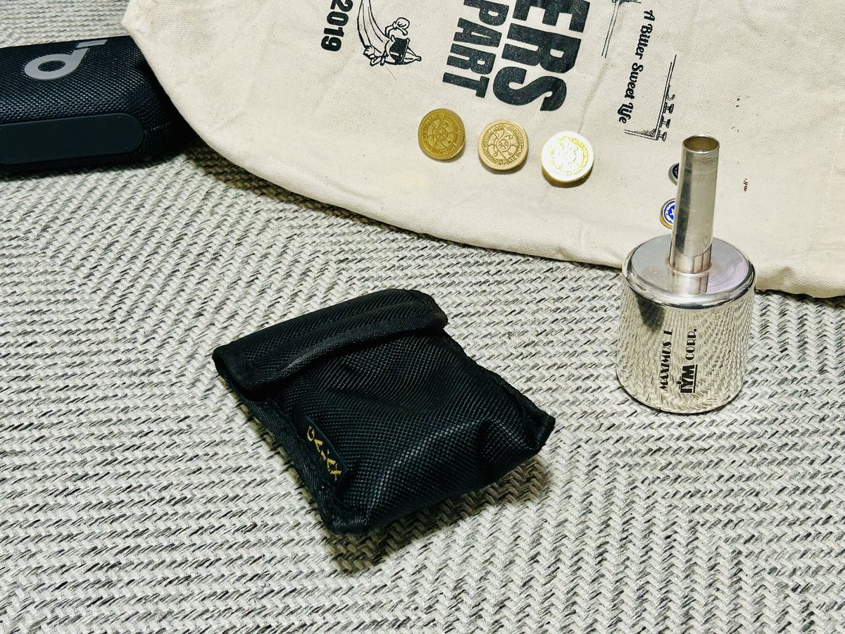 お家で練習🏠
今日暖かいし河川敷とかも人多めなので撤退してきました🌞