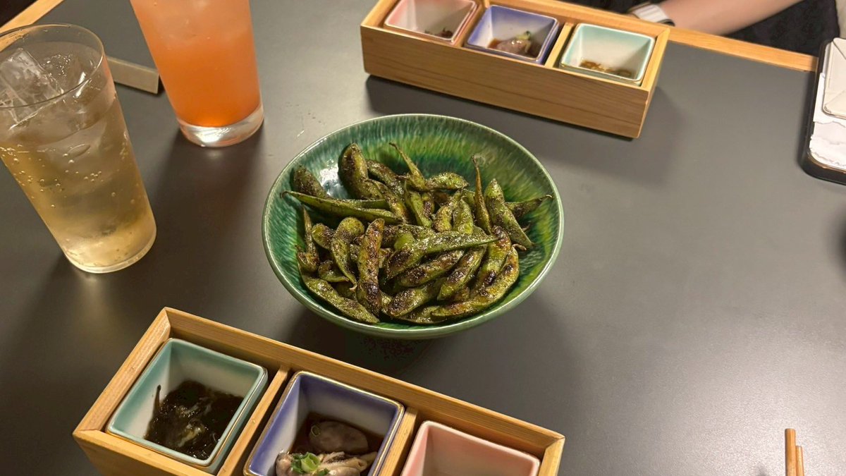 三連休中日
皆様いかがお過ごしですか⁉️

今夜のディナーはちょっと贅沢に✨
関西風のうなぎとお酒で🍶
大満足間違いなし🙌

テイクアウトも可能です💪

本日もご来店お待ちしております♪

⏰11:30〜15:00(L.O.14:00)
   17:00〜22:00（L.O.21:00)