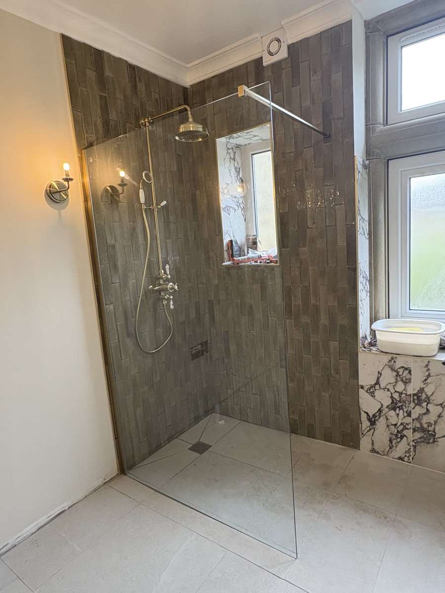Another luxury bathroom renovation coming together beautifully.
#BathroomRenovation #LuxuryInteriors #WalkInShower #WetroomDesign
If you have a bathroom project you would like to discuss 
Visit - hgspaces.co.uk
Email - info@hgspaces.co.uk
Call - 07584626911