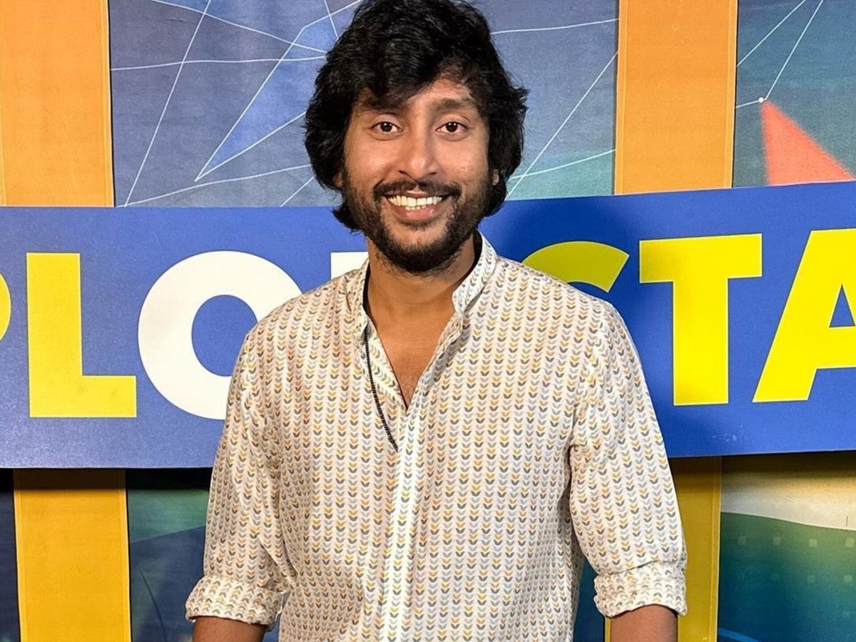 Dileepfeeds's tweet photo. #RjBalaji Returns To Commentary Mode 🤝
#Karuppu Promotions Officially Kickstart 💥⭐
Mass Entertainer Loading… Are You Ready? 🎬🔥 https://t.co/23SvTbpojM