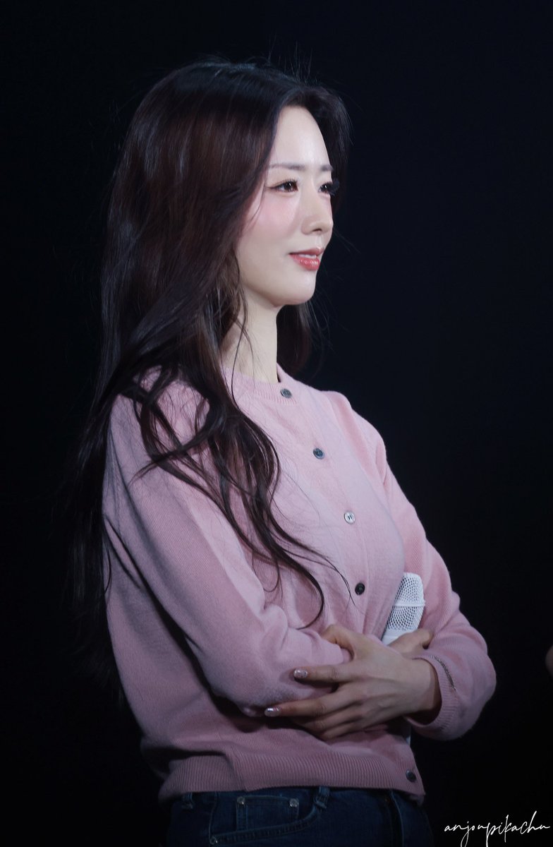 anjoupikachu's tweet photo. 260222 Apink 8th Concert The Origin APINK

#Apink #에이핑크 #TheOrigin #8thConcert
#윤보미 #보미 #Bomi #ボミ@Apinkbm https://t.co/WERtVA3Nbb
