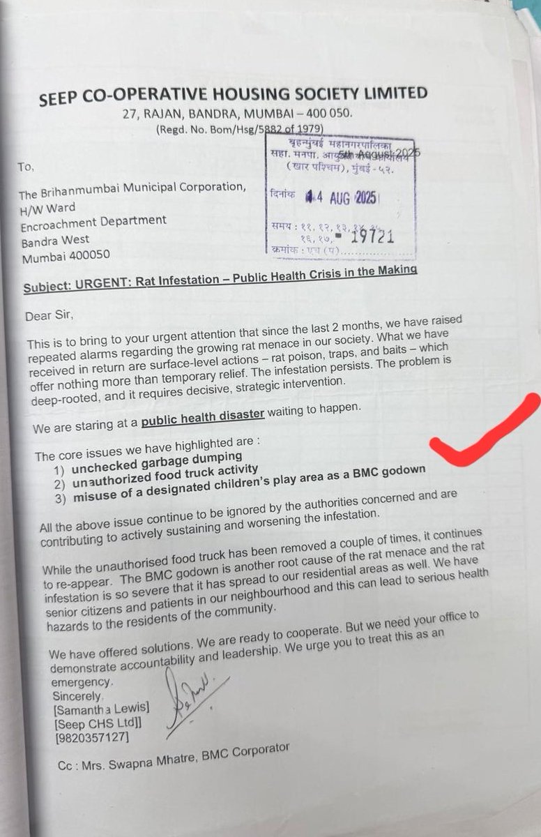 Asif_Zakaria's tweet photo. The article well covered by @TOIIndiaNews @TOIMumbai states @mybmc @mybmcWardHW claims the reserved garden plot is given to a contractor only for “2 months.”
This is factually incorrect. It's been given for almost a year now and local residents too have been complaining since June 2025, August 2025 complaint enclosed). That makes it nearly 9 months of misuse of a designated public garden plot.
How does @mybmc @mybmcWardHW justify calling this “temporary”? Why such favours to "contractor" at the cost of open spaces !!
Citizens deserve transparency and accountability !!!
#ProtectOpenSpaces 
#garden #Openspaces #Mumbai @INCMumbai