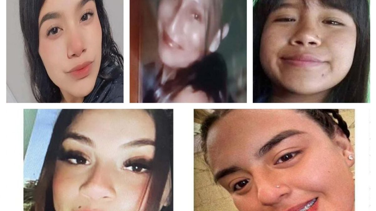 AccionCivilMX's tweet image. #narcoterrorismo desbordado en Mexico.
Fueron localizados, en pozos de agua de una comunidad de Celaya Guanajuato, los cuerpos de cinco jovenes (Mónica, Melani, Alondra, Alexa y Jazmín) que habían sido reportadas como desaparecidas.
Pero no importa, ¡va a venir @shakira!🤬