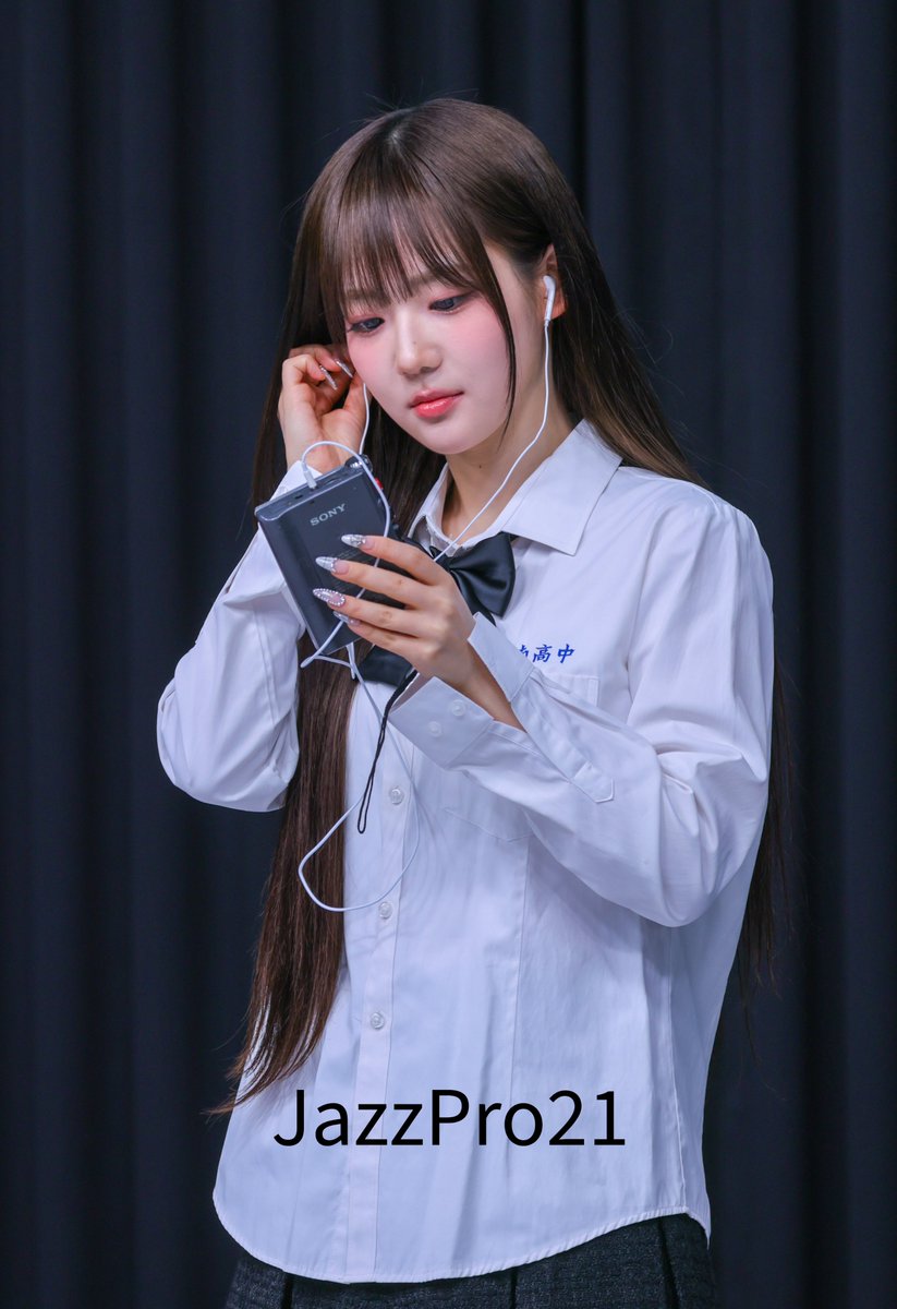 Pochacconim21's tweet image. 260222 Whosfan 팬사인회

#tripleS #트리플에스 #윤서연 #YoonSeoyeon #서연