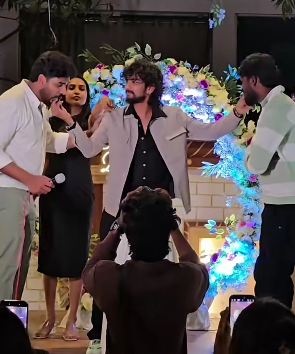 FJ Birthday Party ❤

Happy Birthday FJ #BiggBossTamil9