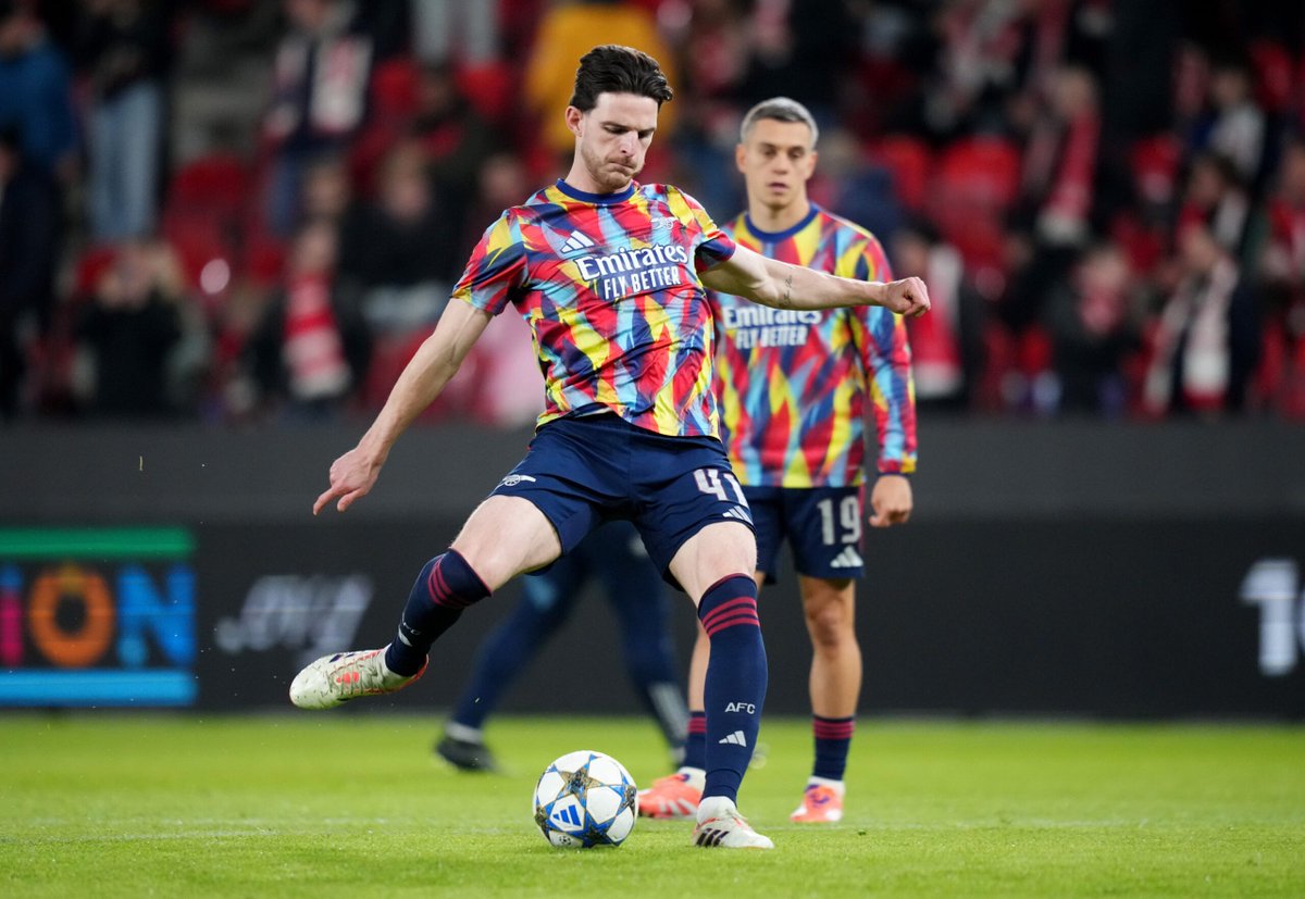 Declan Rice says he has tried to emulate Liverpool legend Steven Gerrard ahead of Tottenham clash arsenalnews.co.uk/2026/02/22/dec…