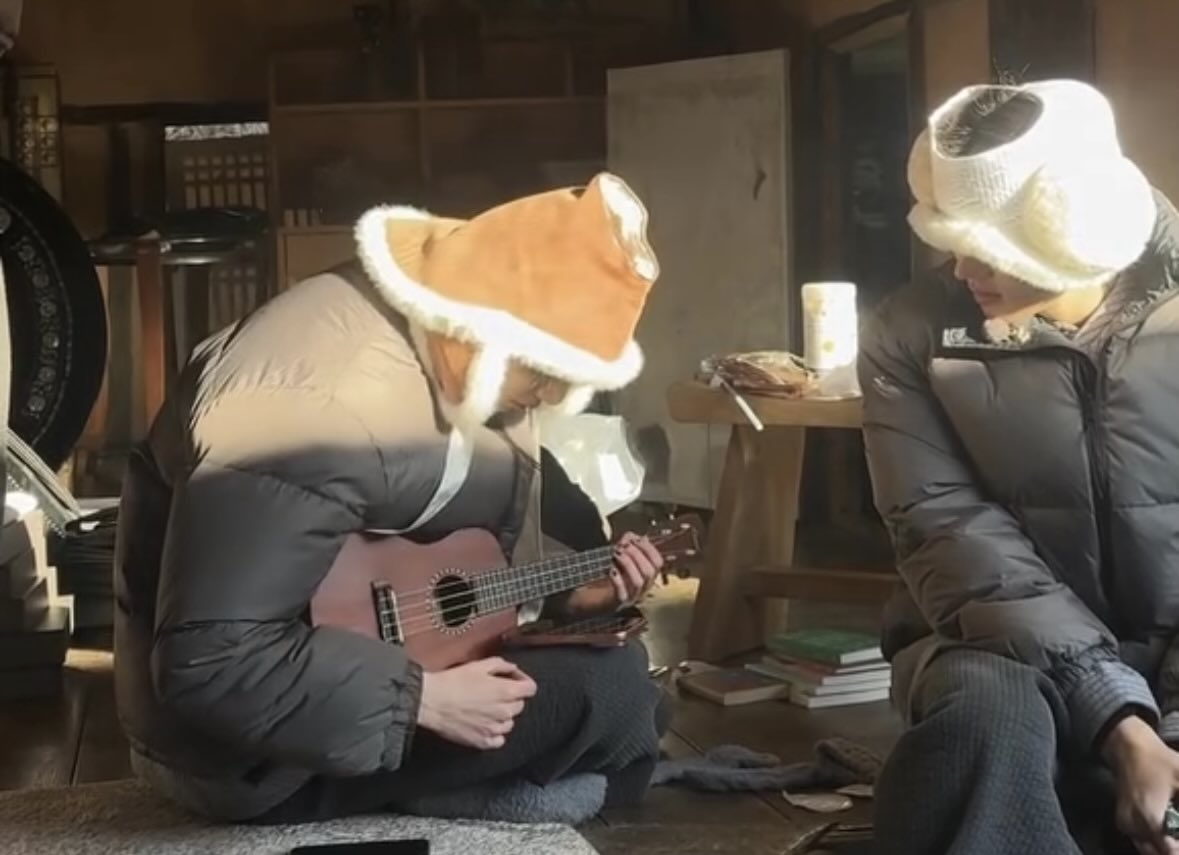 try13more's tweet image. 주루니형에게 폰과 패딩 모든것을바친 엄성연군