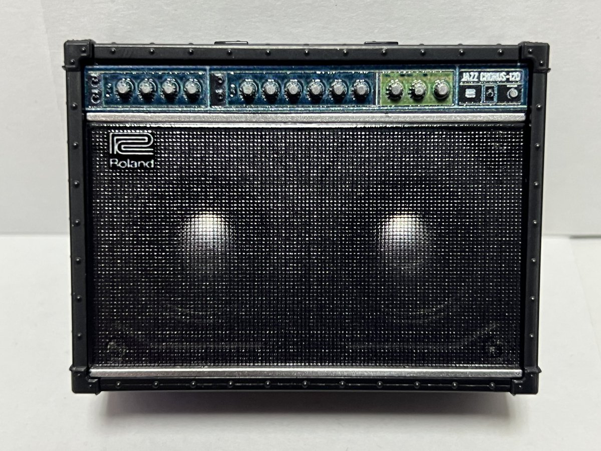 っつーこって、 昨年2025年に入手済シリーズ。 Roland MINIATURE