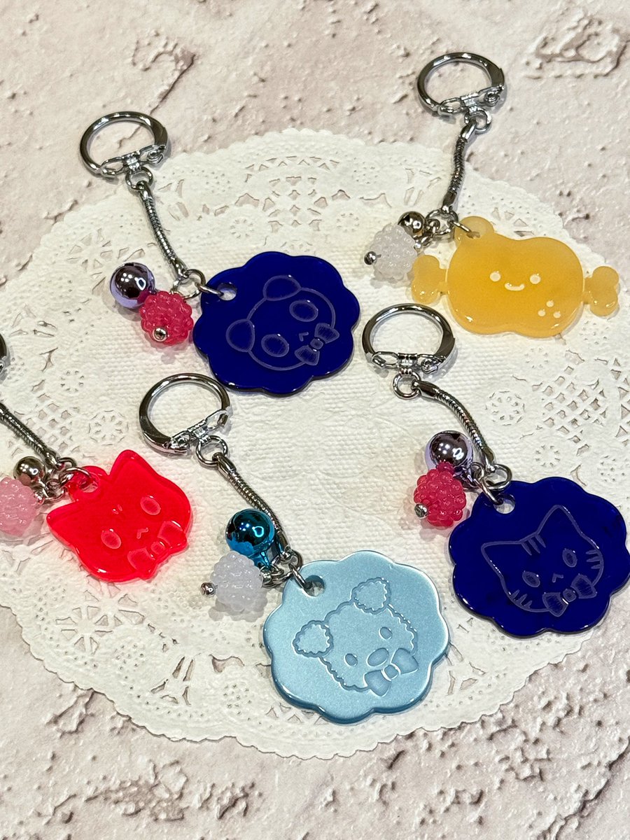 友だちにレトロちっくなキーホルダーにしてもらいました！ かわいい！