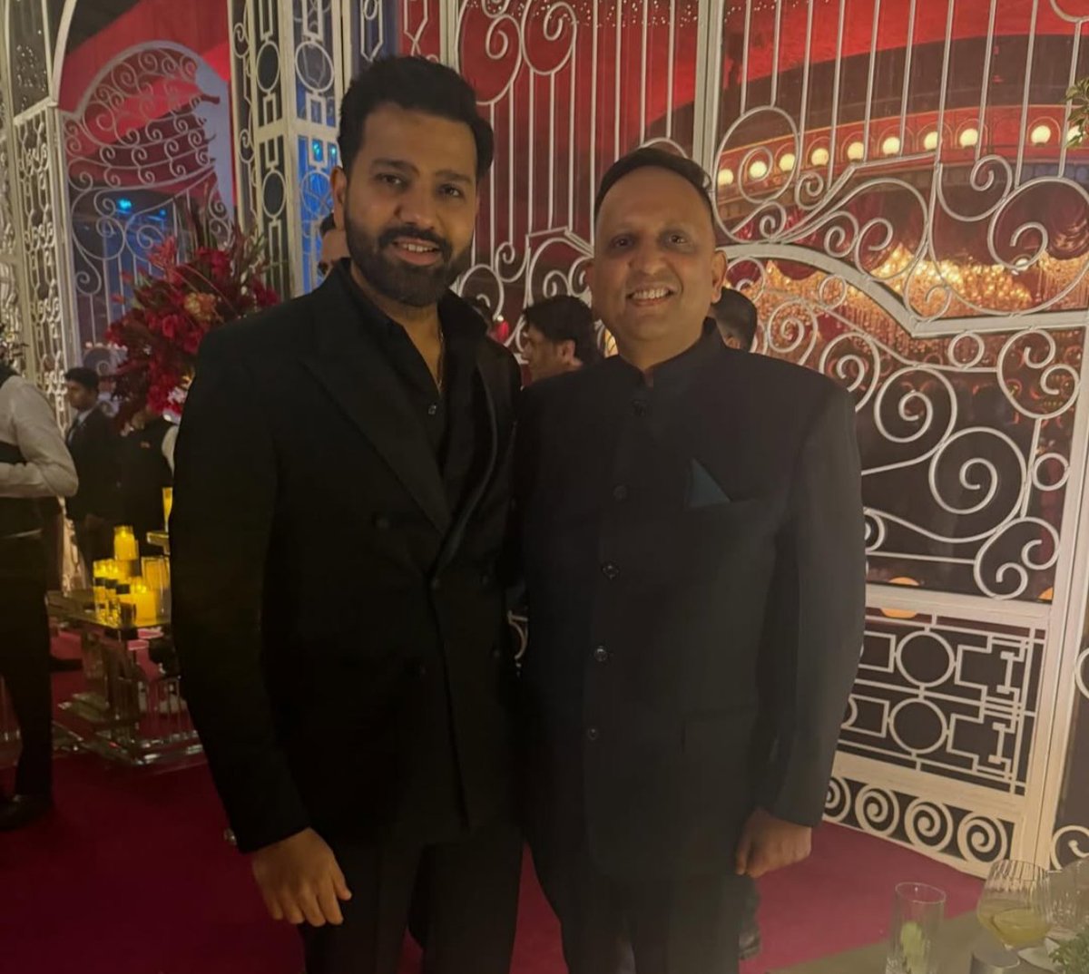 CricCrazyJohns's tweet image. Owner of SS bats with Rohit Sharma during Shikhar Dhawan's Wedding 🔥