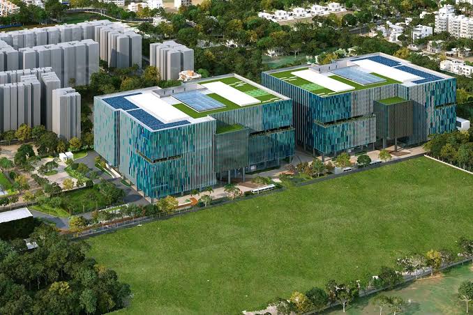 TnInvestment's tweet photo. Logistics Major #DHL has leased 1,00,000 Sq.ft Office space for its GCC facility at #CapitaLand ITPC Radial Road, #Chennai 

- This centre is #DHL's GCC and will be relocating operations from their existing office in Chennai One https://t.co/ya4D1fOsXf