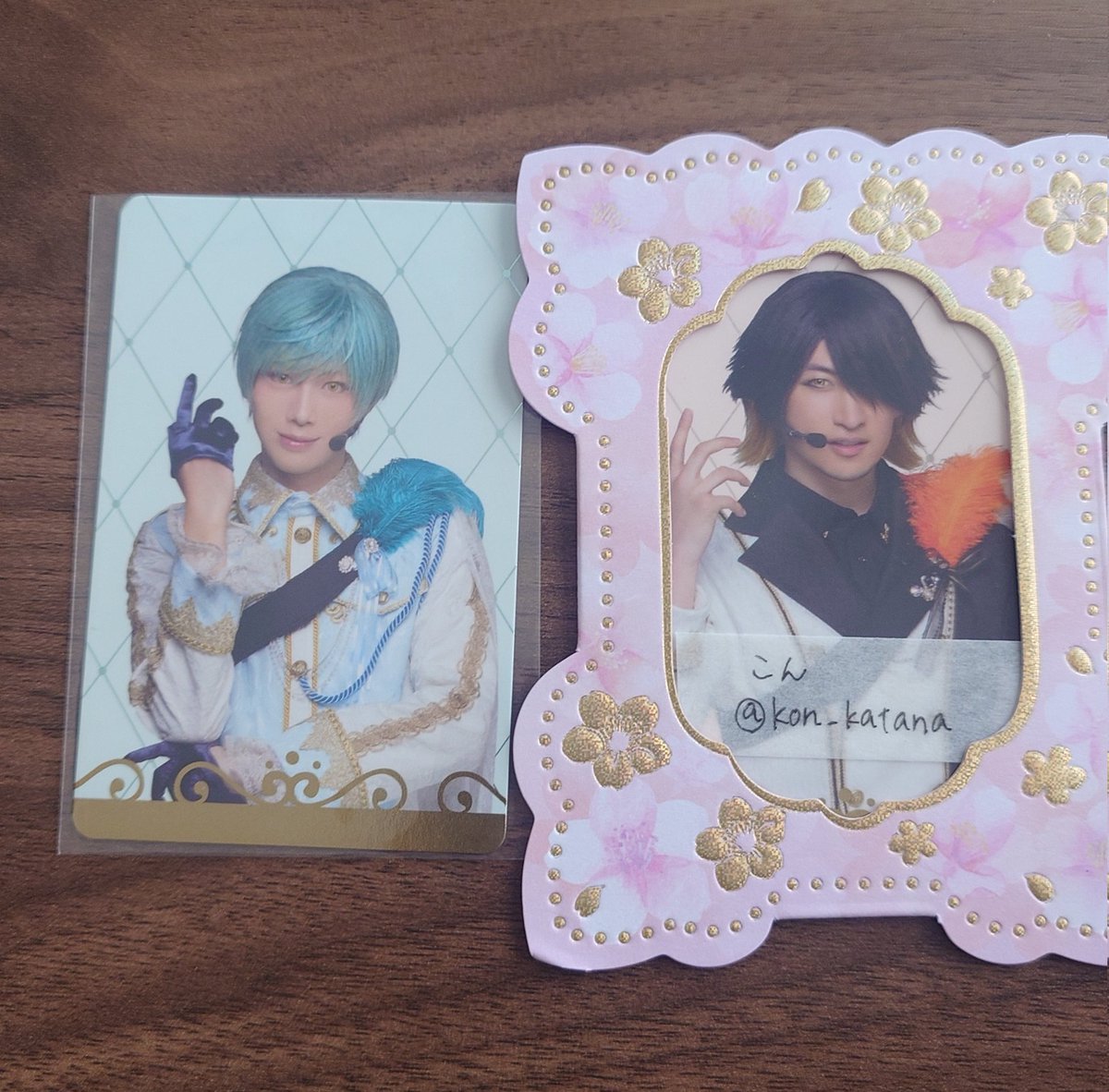 こん tweet media