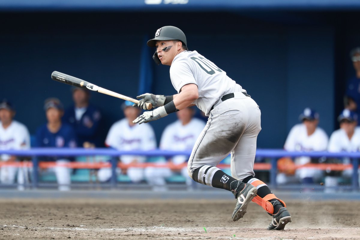 TokyoGiants's tweet photo. 【九回表】巨人 3-0 中日

二死一三塁から #知念大成 選手の適時打で1点を追加💪 https://t.co/vCVUnwLrb7