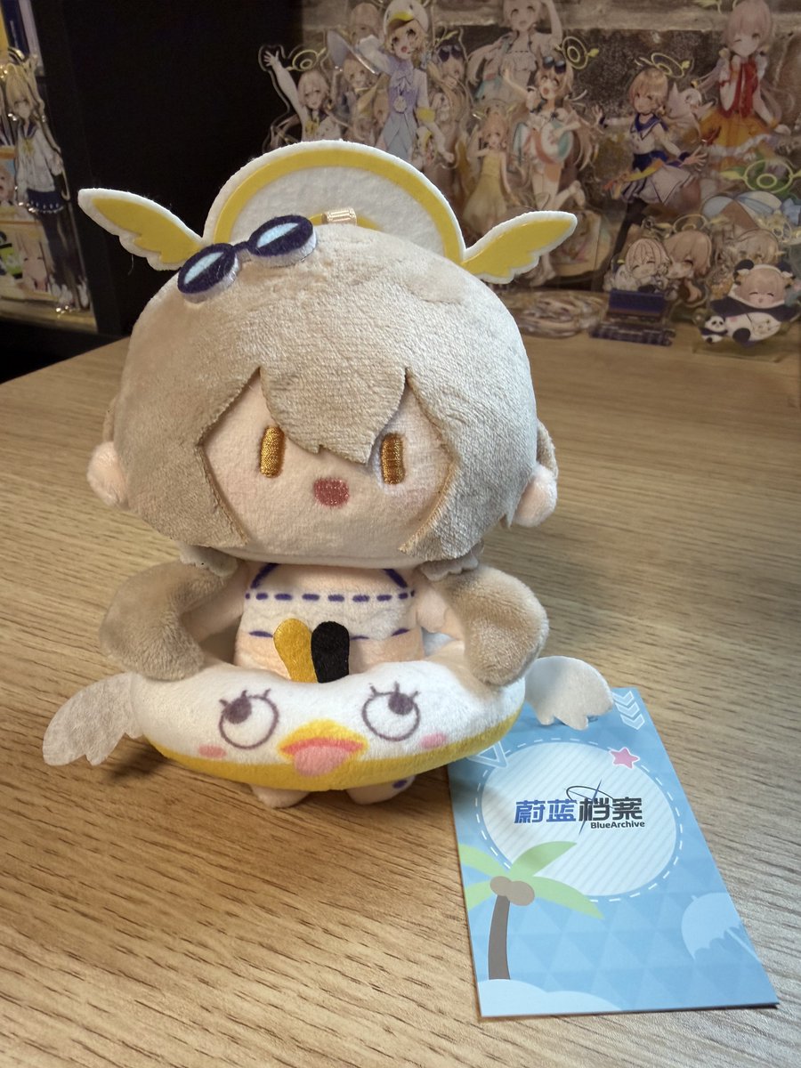 頭にペロロが付いているヒフミのぬいぐるみ、タオバオ見に行ったら君の