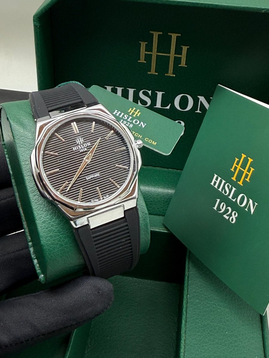 AyomideOnasany1's tweet image. Looking for a classy wristwatch?
I sell original, stylish watches at affordable prices.
Perfect for birthdays, gifts &amp;amp; personal upgrade ⌚
DM now. Limited pieces available!

#wristwatch #menwatch