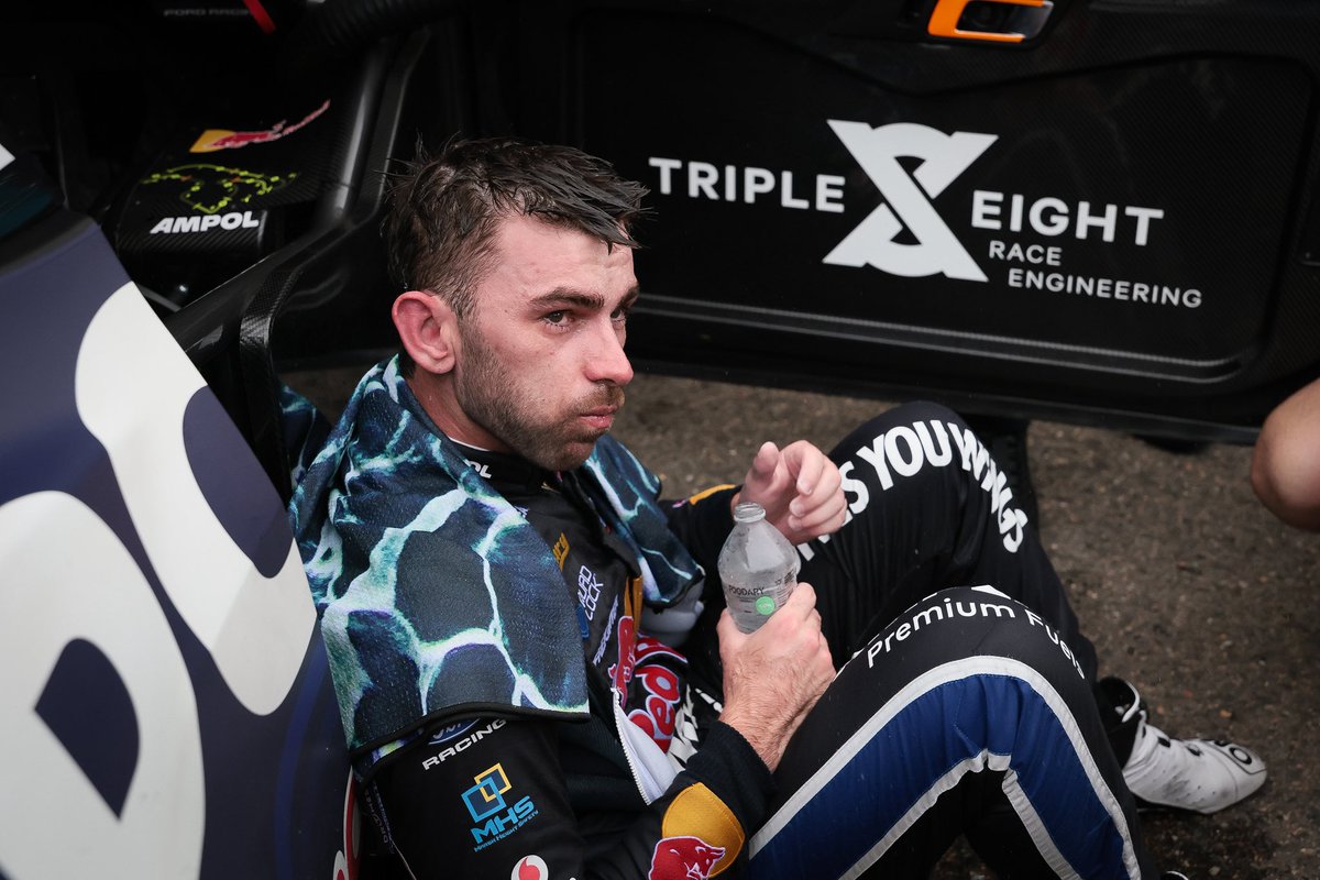 Supercars tweet media