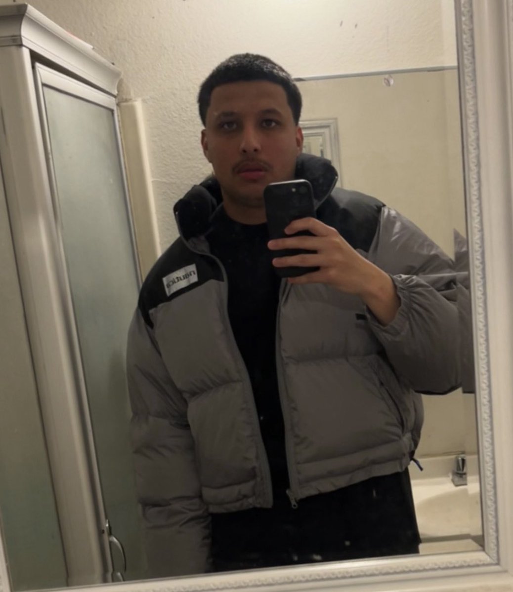 AwsumGabe's tweet image. Puffer Boy pt 2 🐡