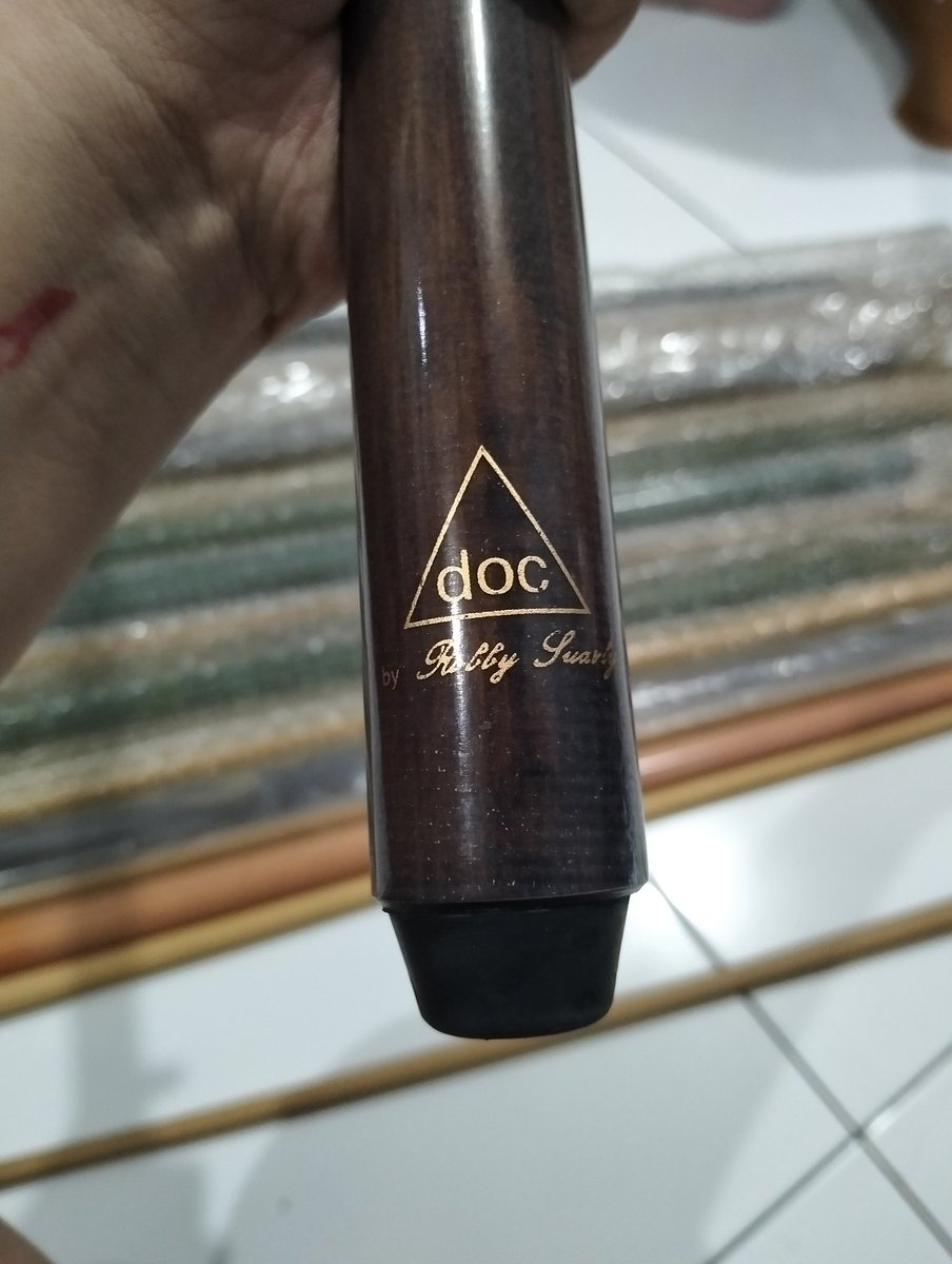 cl_xiii's tweet photo. Stick billiard satuan 750k ada 8 kalau ambil semua lebih murah https://t.co/Zsc2flANrl