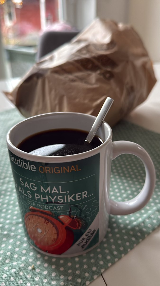 011i's tweet photo. #kaffee1.0 und #sonntagsbrötchen! #erstmalKaffee #butfirstcoffee #kaffee #kaffeetweet #coffee #coffeetweet #coffeeaddict #instacoffee #needcoffeenow https://t.co/TPxSYFM9FA