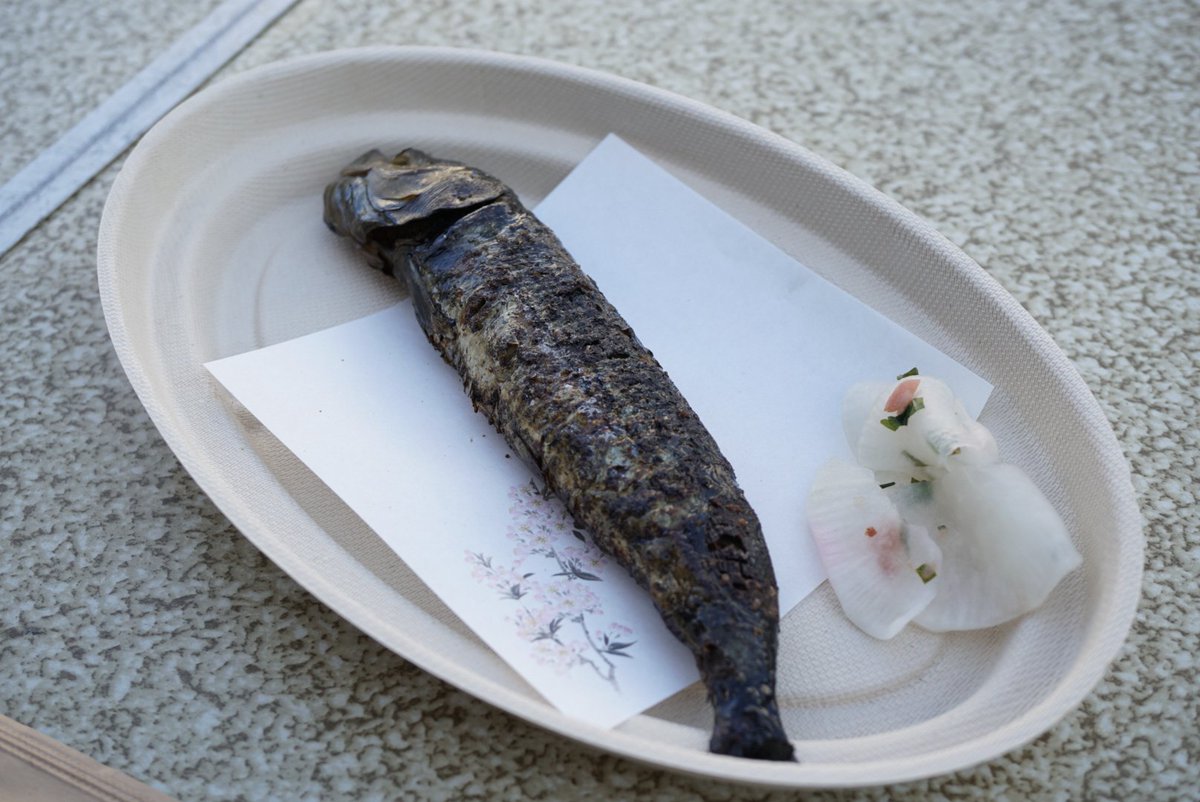 tanarido's tweet photo. 香ばしい皮の下には旨味たっぷり肉厚の真鰯が本当ウマイ😗
#石垣干物製造
#RIVERBOOKS https://t.co/rmAQwaIhYW