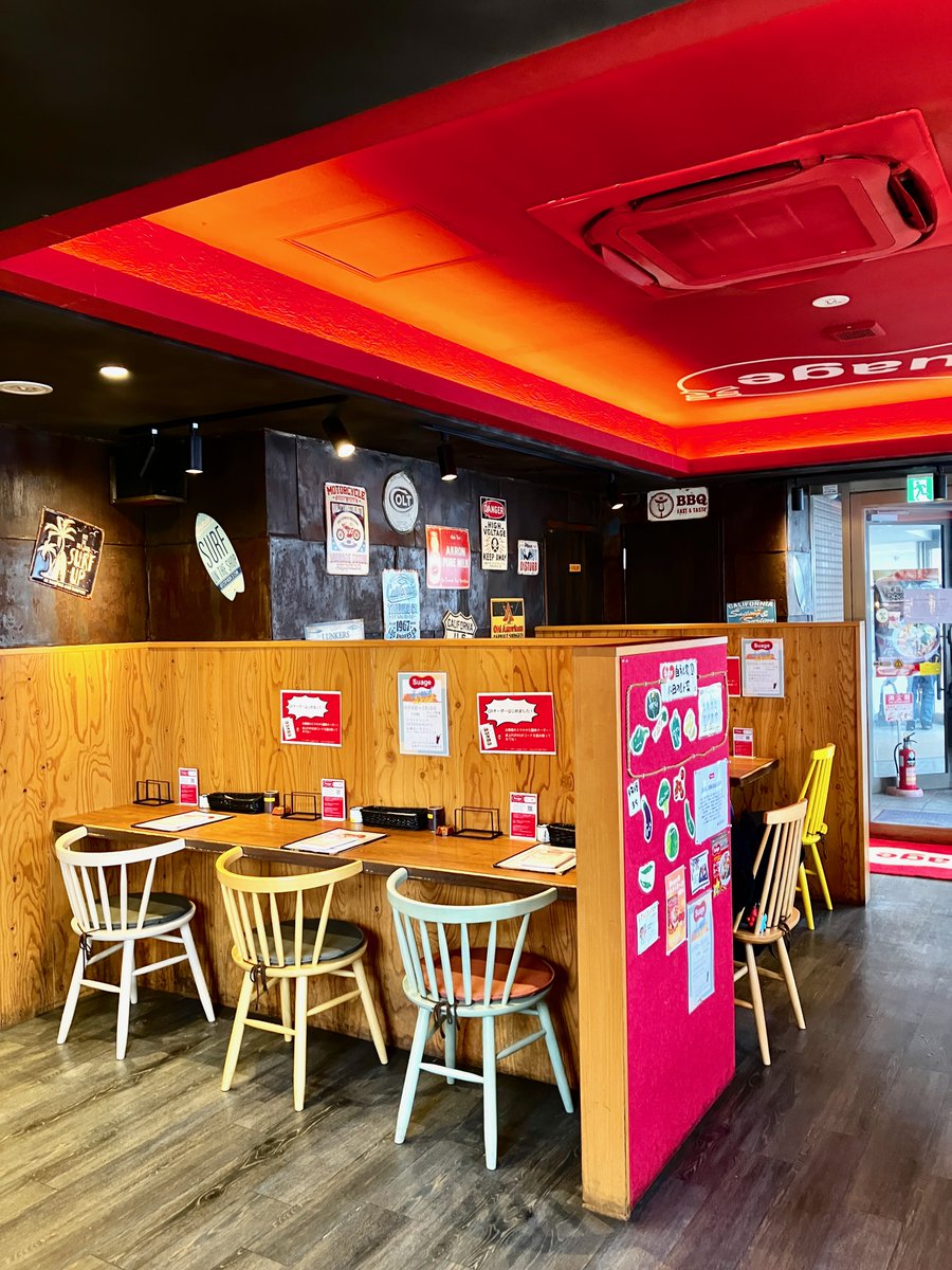 kiwo3joh's tweet image. 平岸『スアゲ天神』牡蠣と岩海苔のカレー+ミニトマト
具材は、牡蠣・ミニトマト・岩海苔・馬鈴薯・人参・南瓜・茄子・オクラ・ブロッコリー・水菜・茹で卵と満載だ！
辛さは大辛5番だったがバカ舌には物足りなかったな。
でも旨かったぁ〜！😘👌
#Curry #Spicy #Oyster #Iwanori_Seaweed #Many_Veggies