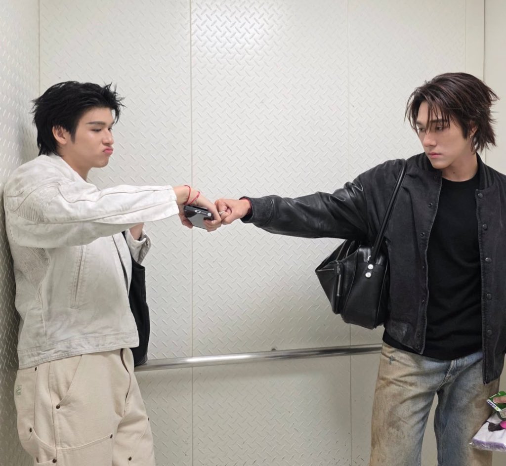 แกก้ขอโทดชั้นมาสิ                       อะไร แกสิที่ต้องขอโทด