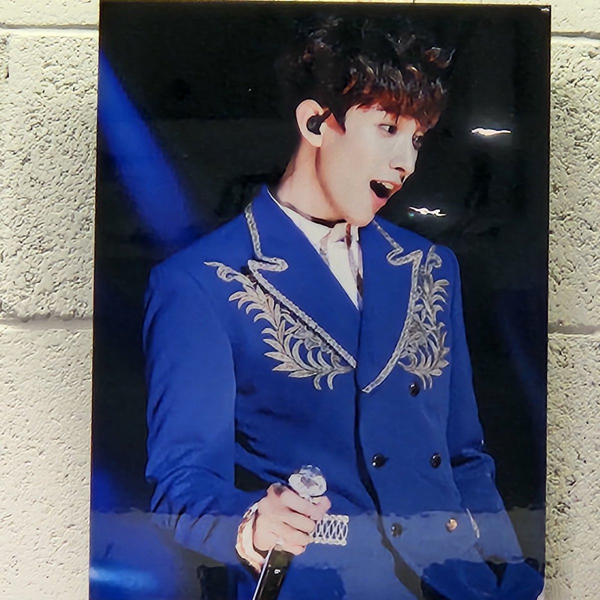 #Dokyeom_In_Pizzaland 
#도겸생일특집_피자배달중 
📍카페 티노
분명 트레카 뽑는 손이었는데
갑자기 슬로건 액자 다 나왔..😍
내가 청량 겸이를 노래부르기는 했는데
정말로 아가왕자겸이를 품게 될 줄은 몰랐..
생각보다 더 뽀짝해서 볼 수록 귀여워💙
