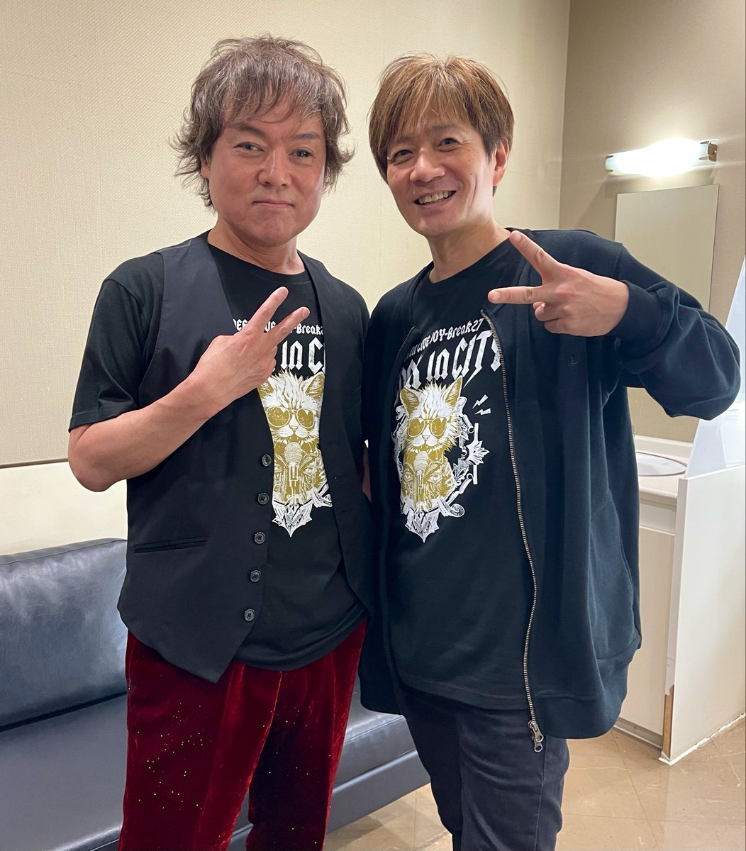 HIDE_Drums's tweet photo. DEEN LIVE JOY-Break27 最高に楽しかったー！
身体に染みてるオリジナルはもちろんですが、今回のカバー曲達が想像以上によかった！！
学生時代に聴き馴染んだ曲達が完全にDEENサウンドになっててマジで感動🥹
サポメンそれぞれの演奏力は高いし、ホントにいいLIVEでした〜♪
お疲れ様でした！ https://t.co/VYiIqj5dXH