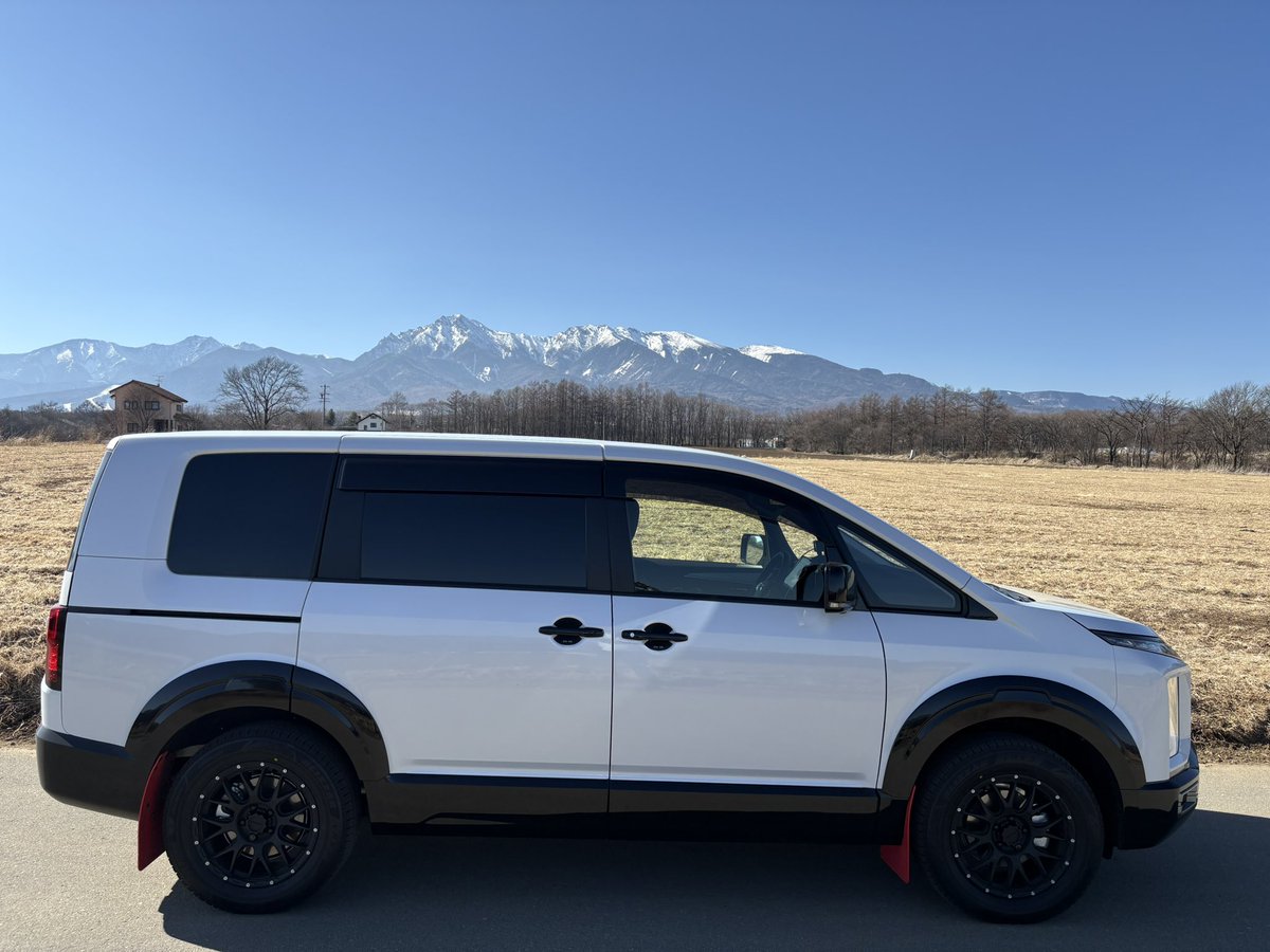 odyssey_982's tweet photo. 本日は青梅街道から奥多摩、甲府、野辺山経由からの軽井沢まで254.7km・6h40mのドライブで燃費は12.5km/Lでした。
総走行距離は1074km東京に帰ったら点検に出します。
#デリカD5
#三菱自動車で行こう https://t.co/4ZVGESM7Jr