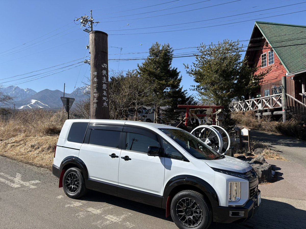 odyssey_982's tweet photo. 本日は青梅街道から奥多摩、甲府、野辺山経由からの軽井沢まで254.7km・6h40mのドライブで燃費は12.5km/Lでした。
総走行距離は1074km東京に帰ったら点検に出します。
#デリカD5
#三菱自動車で行こう https://t.co/4ZVGESM7Jr
