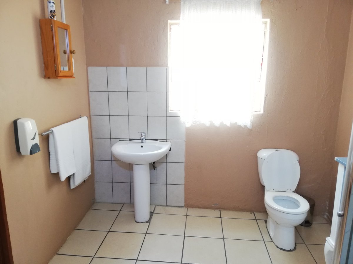 ndlala_m's tweet photo. Ekhaya Nelspruit Guesthouse The Home of Complete Comfort and Relaxation 013 741 4098 info@ekhayanelspruit.co.za WhatsApp 0810494103 https://t.co/CyW2TOEt4v