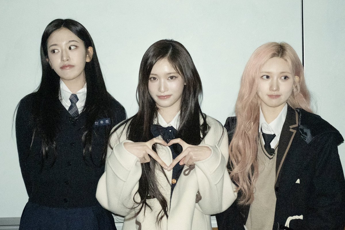 このふたりして視線そらしてるのかわいすぎる