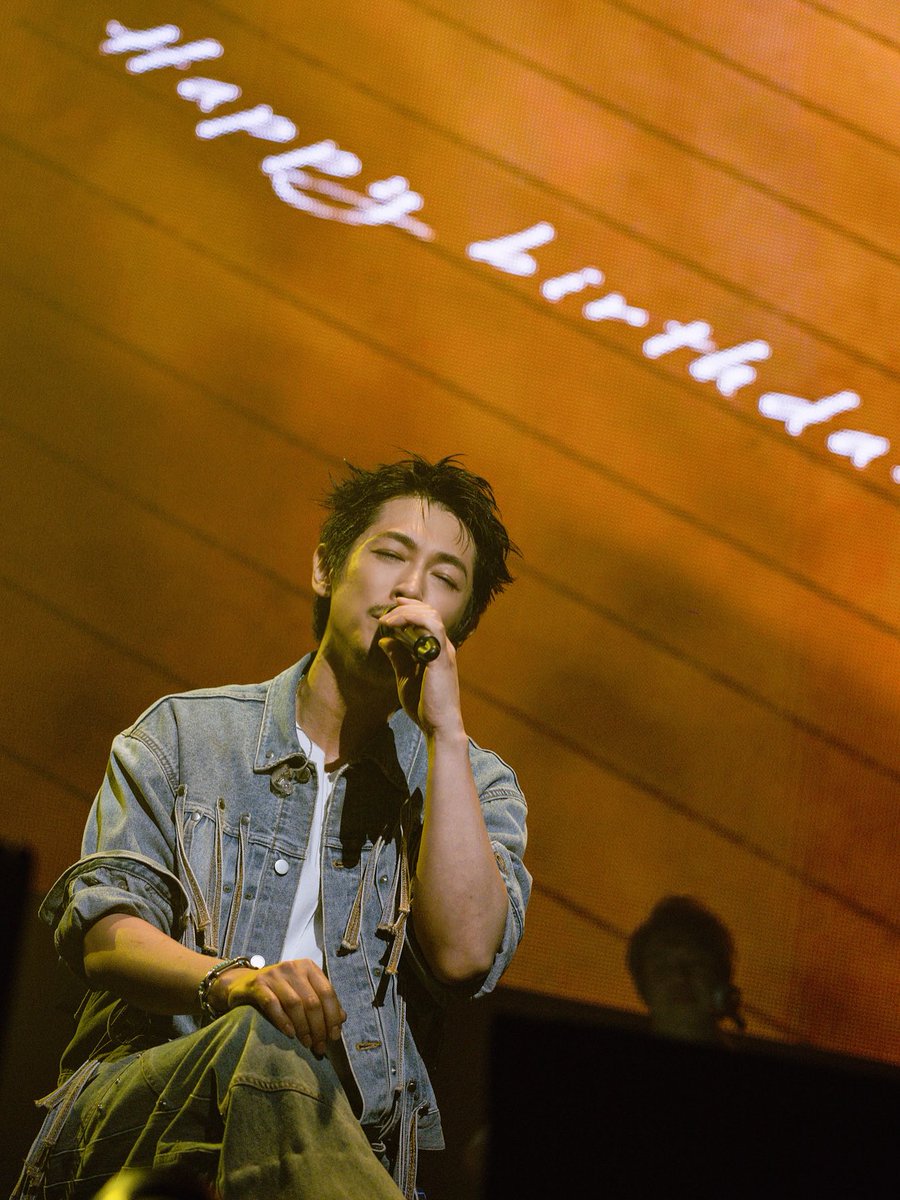 可愛いちびっこのお客さんに赤ちゃん言葉で話しかけるの天使