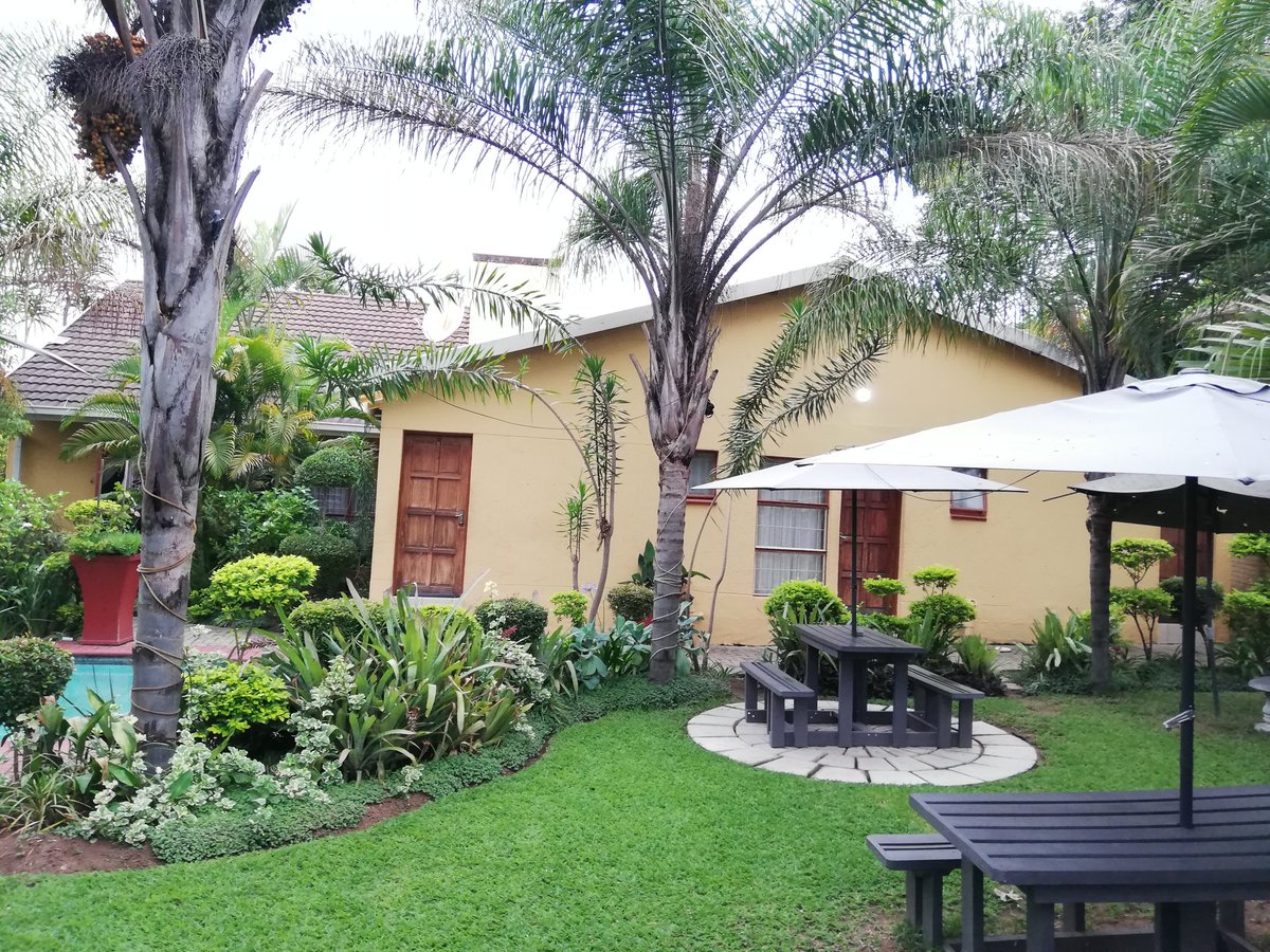 ndlala_m's tweet photo. Ekhaya Nelspruit Guesthouse The Home of Complete Comfort and Relaxation 013 741 4098 info@ekhayanelspruit.co.za WhatsApp 0810494103 https://t.co/Jyjtot5T81