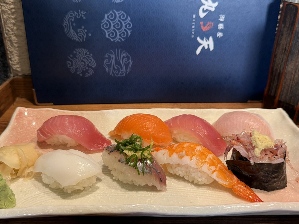 ebizou88's tweet photo. 先週は静岡でダーツJAPAN大会観て
翌日は沼津行って海鮮🦞🐟
楽しめました☺️
小旅行と兼ねると楽しみ2倍ですね🚅 https://t.co/RNzYP80tSM