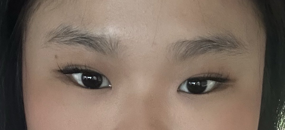 k3214__'s tweet photo. MLEN DIARY tuh emang beneran mempermudah hidup gw banget, liatin aja itu bulu mata gw aslinya tuh botak banget, tp setelah pake mlen diary…DAMN langsung beda aura nya coyy
 plus 1000 aura. Kata gw mah lu mending langsung cobain 
👇🏻👇🏻👇🏻👇🏻

https://t.co/At3T1vw1SD

aku pake yg sun https://t.co/uFlQ3Tdfbq