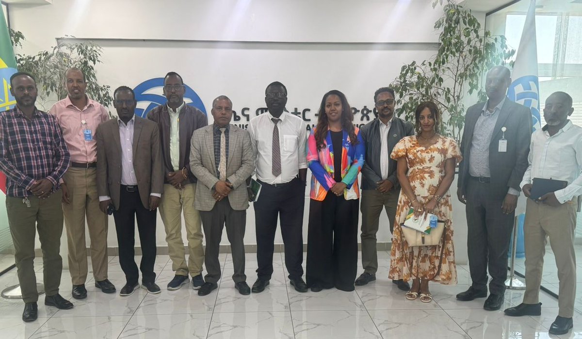 IGADHealthS's tweet image. 📍Addis Ababa, Ethiopia | 20 Feb 2026

The IGAD #PREPARE team held a consultation meeting with Ethiopia’s @FMoHealth and the Ethiopian Public Health Institute (@EPHIEthiopia)

The team shared project progress updates, clarified the project’s governance and coordination